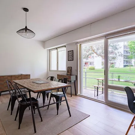 Moderne Avec Piscine, Proche Commerces Et Transports - Fr-1-3-553 Apartamento