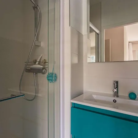 Moderne Avec Piscine, Proche Commerces Et Transports - Fr-1-3-553 Apartamento *