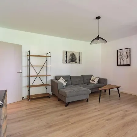 Moderne Avec Piscine, Proche Commerces Et Transports - Fr-1-3-553 Appartement Biarritz