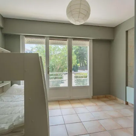 Moderne Avec Piscine, Proche Commerces Et Transports - Fr-1-3-553 Biarritz